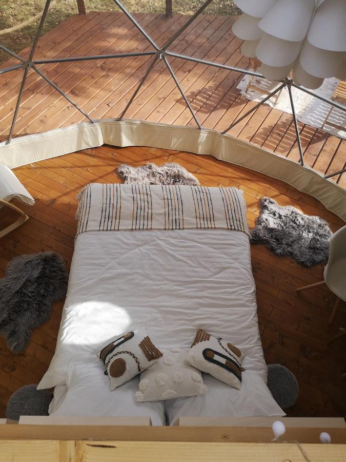 Hotel Medve Dome - Luxury Camping In The Middle Of Nature Vlahita Exterior foto